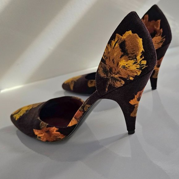 PRADA Suede Printed D'Orsay Pumps - Picture 6 of 10